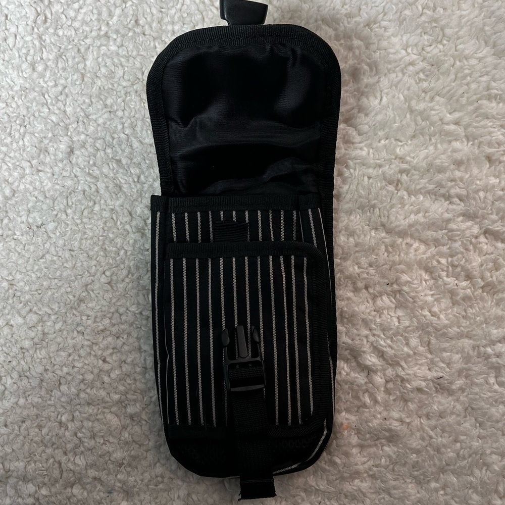 Lifepod Mobile Phone Storage Case (NWOT) - Picture 4 of 10